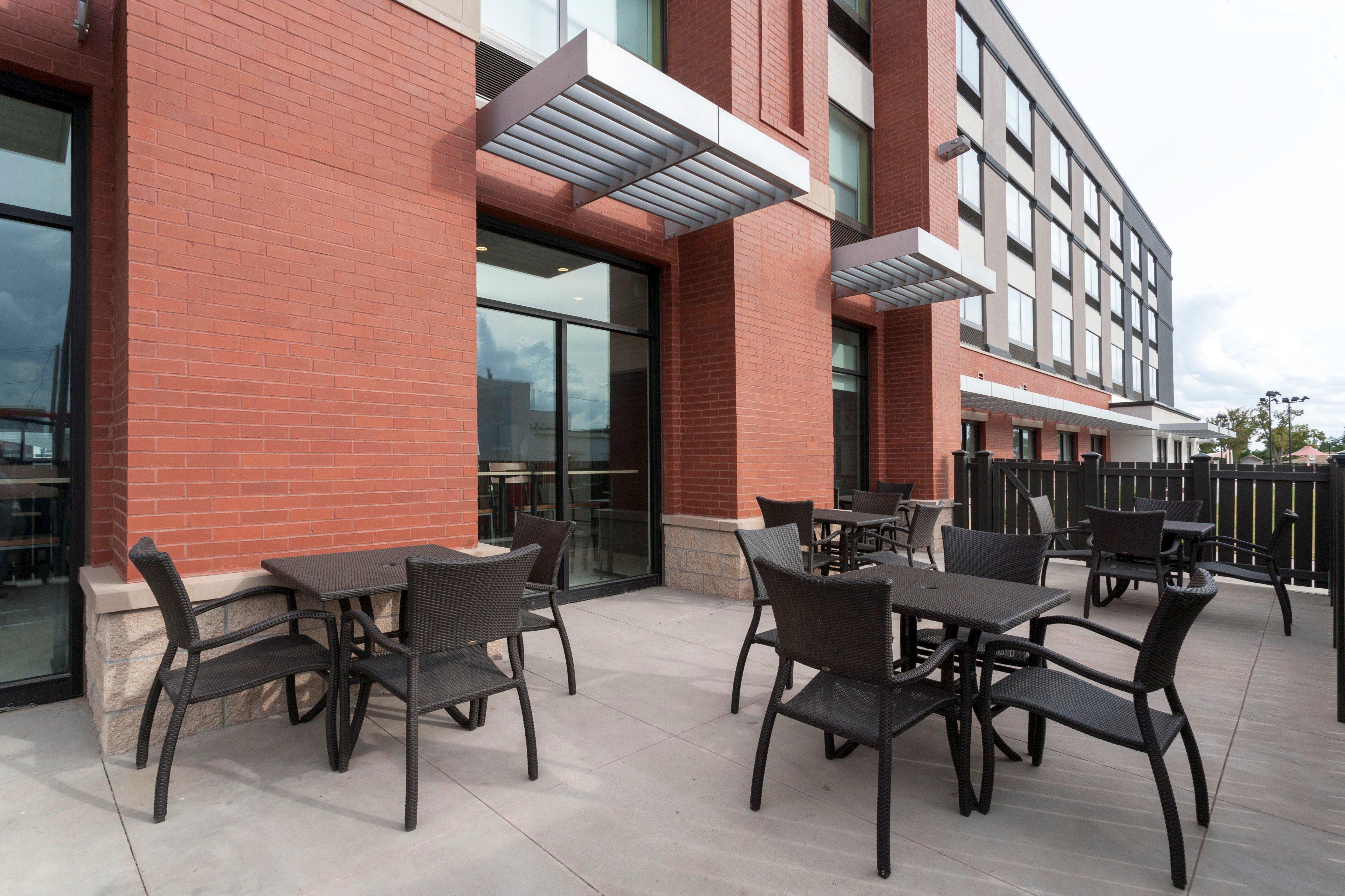 Holiday Inn Express & Suites - Dodge City By Ihg Εξωτερικό φωτογραφία