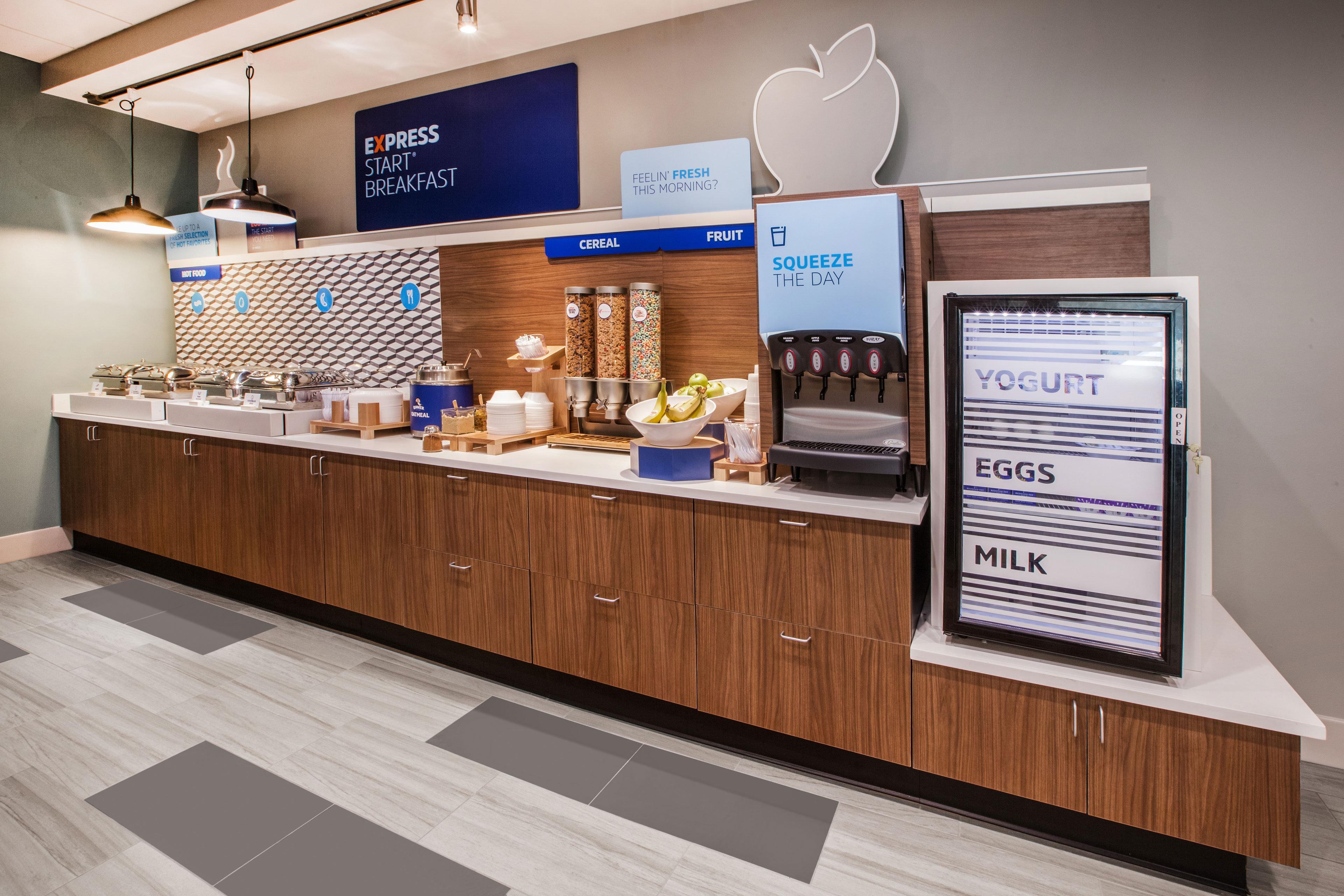 Holiday Inn Express & Suites - Dodge City By Ihg Εξωτερικό φωτογραφία